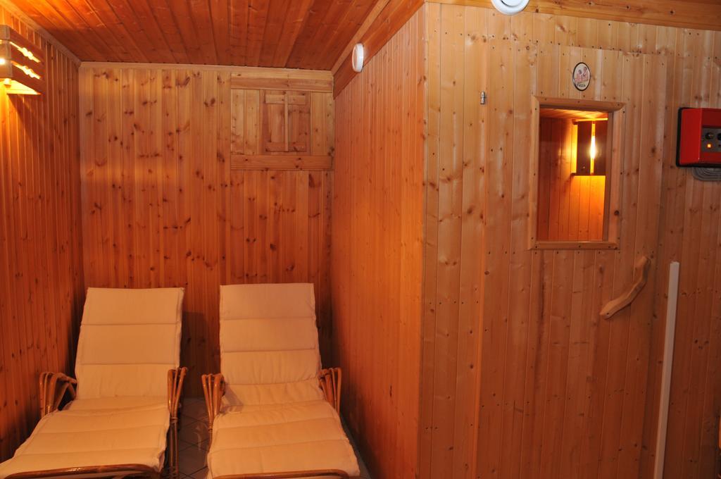 Haus Miriam Hotel Sankt Lorenzen ob Murau Luaran gambar