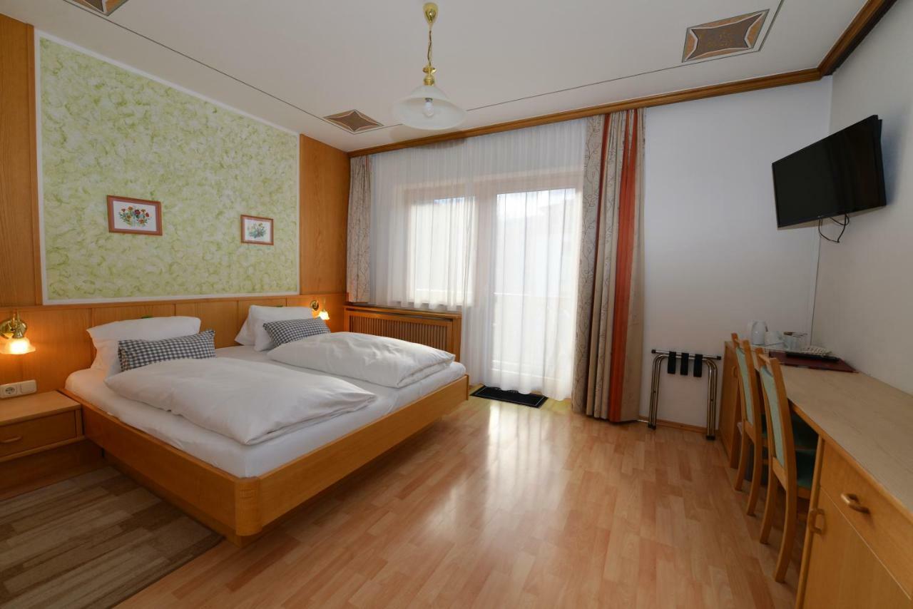 Haus Miriam Hotel Sankt Lorenzen ob Murau Luaran gambar