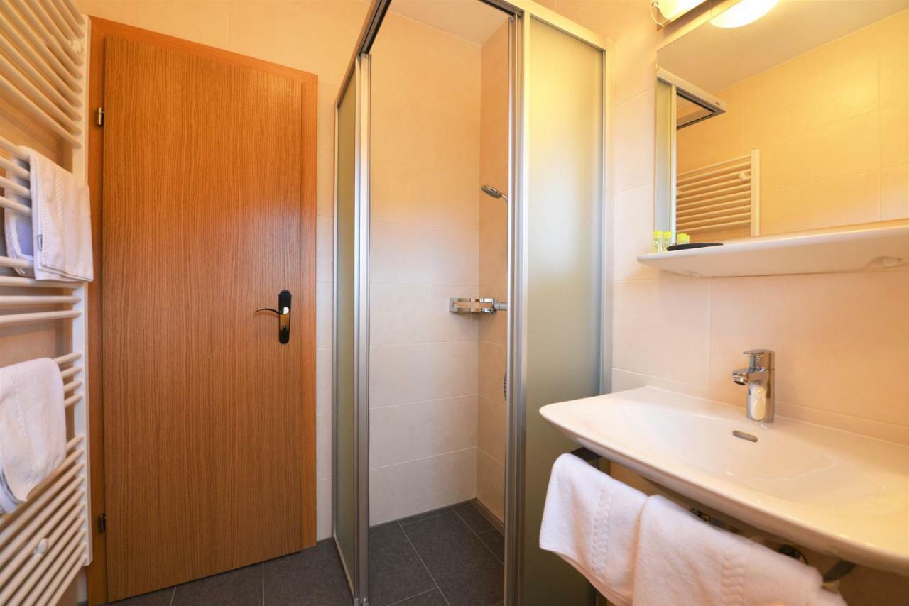 Haus Miriam Hotel Sankt Lorenzen ob Murau Luaran gambar